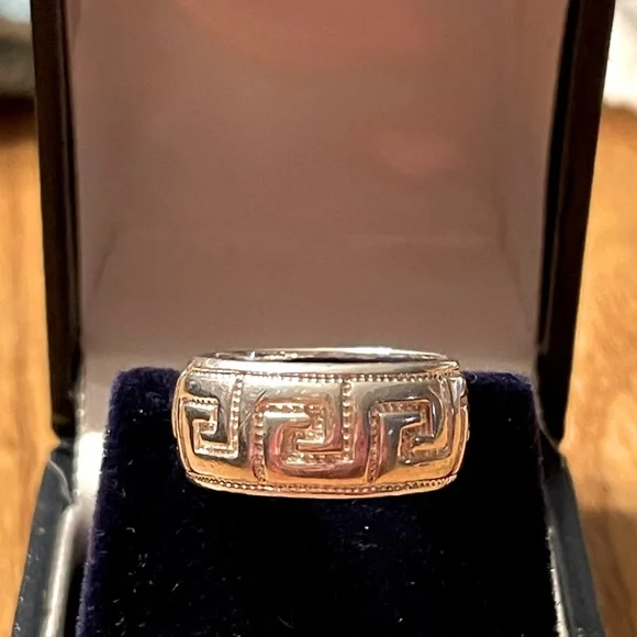 Sterling silver Greek Key ring size 6 - Picture 2 of 5